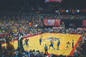 开云官网2026-雷霆压制老鹰，东契奇大场面先生，当数据流遇上宿命感