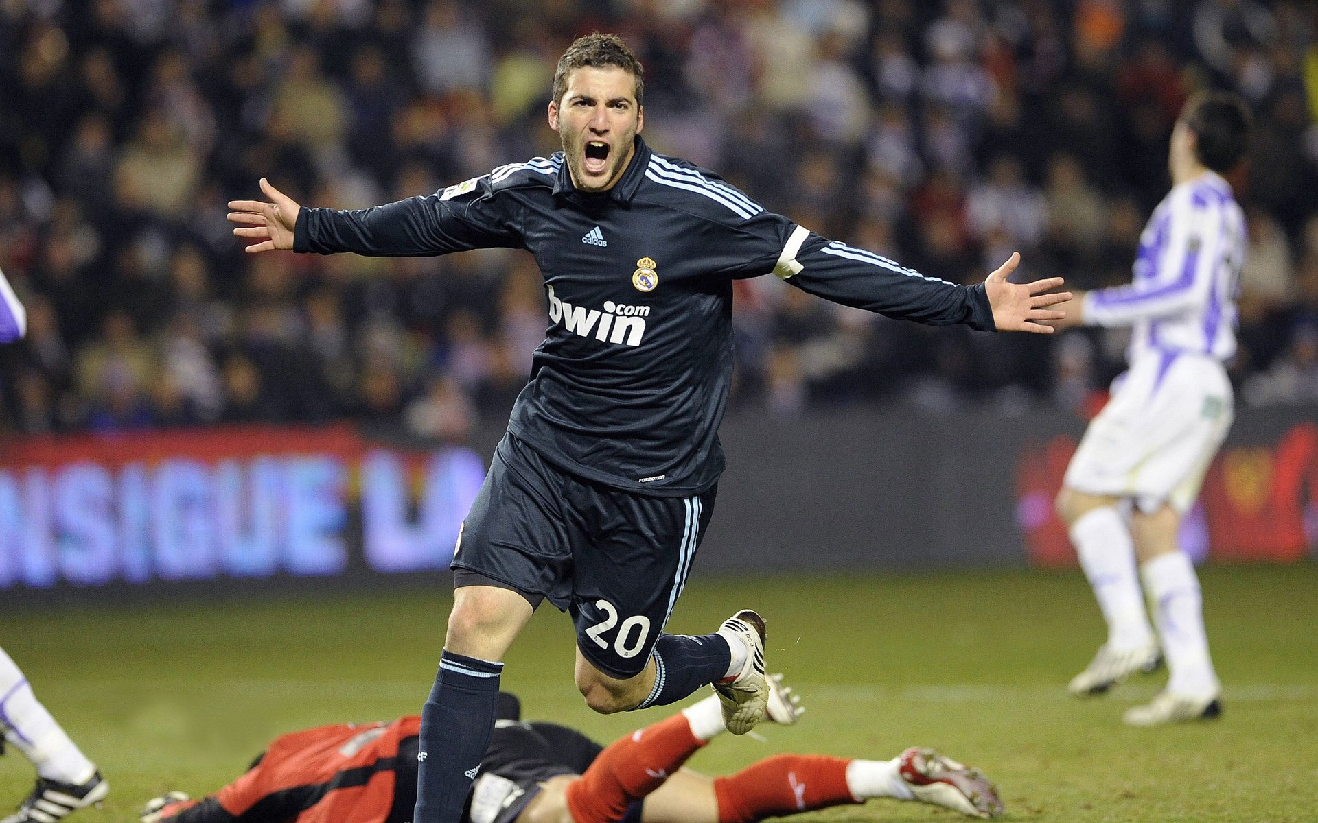 利拉德时间,独行侠的围剿与黄蜂的孤岛