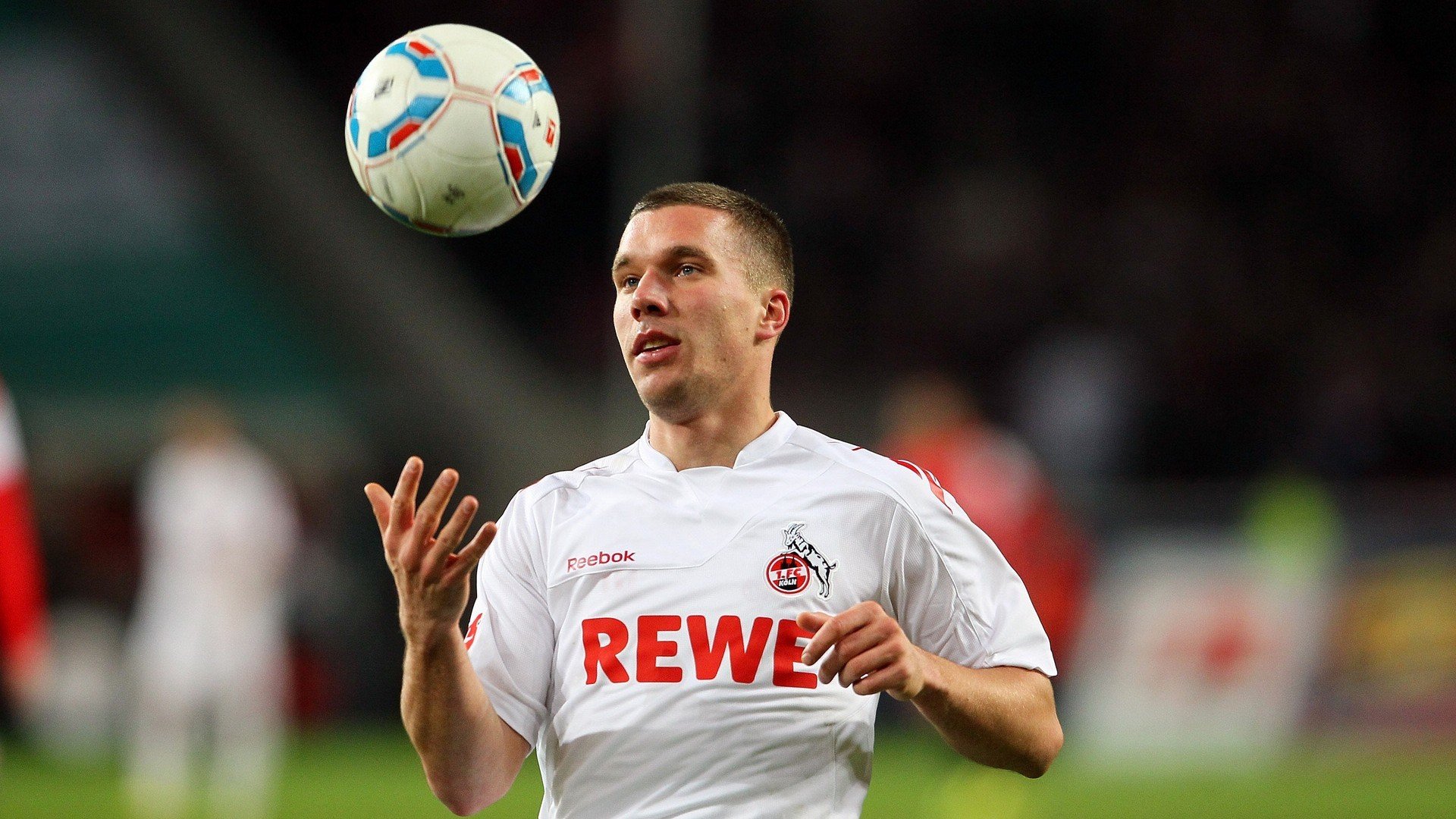 当詹姆斯接管西甲德比，体育全球化下的文化掘金与奇才封锁